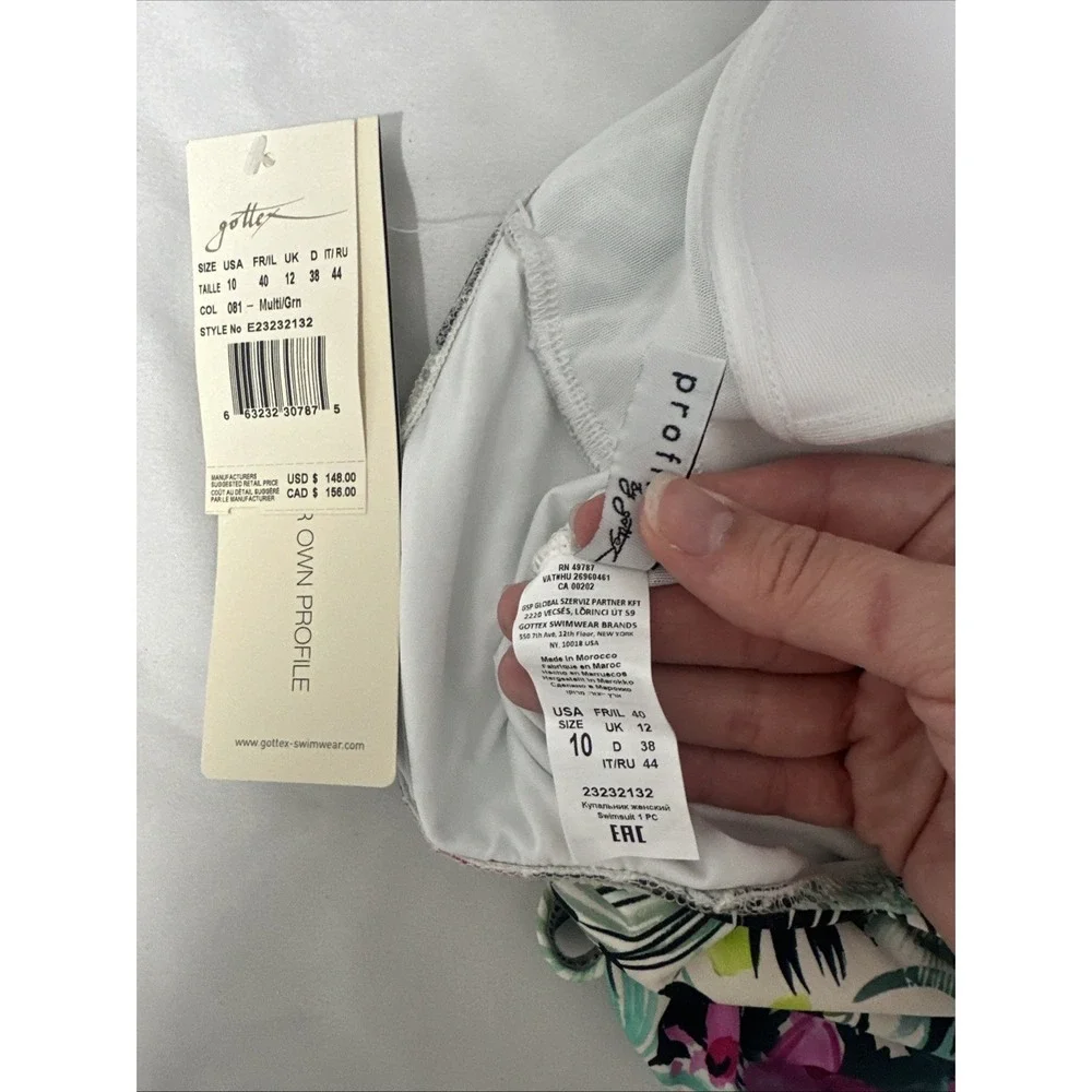 NWT Profile Gottex [ 10 ] Beautiful Day V-Neck Ruffle One Piece Swimsuit‎ T1963